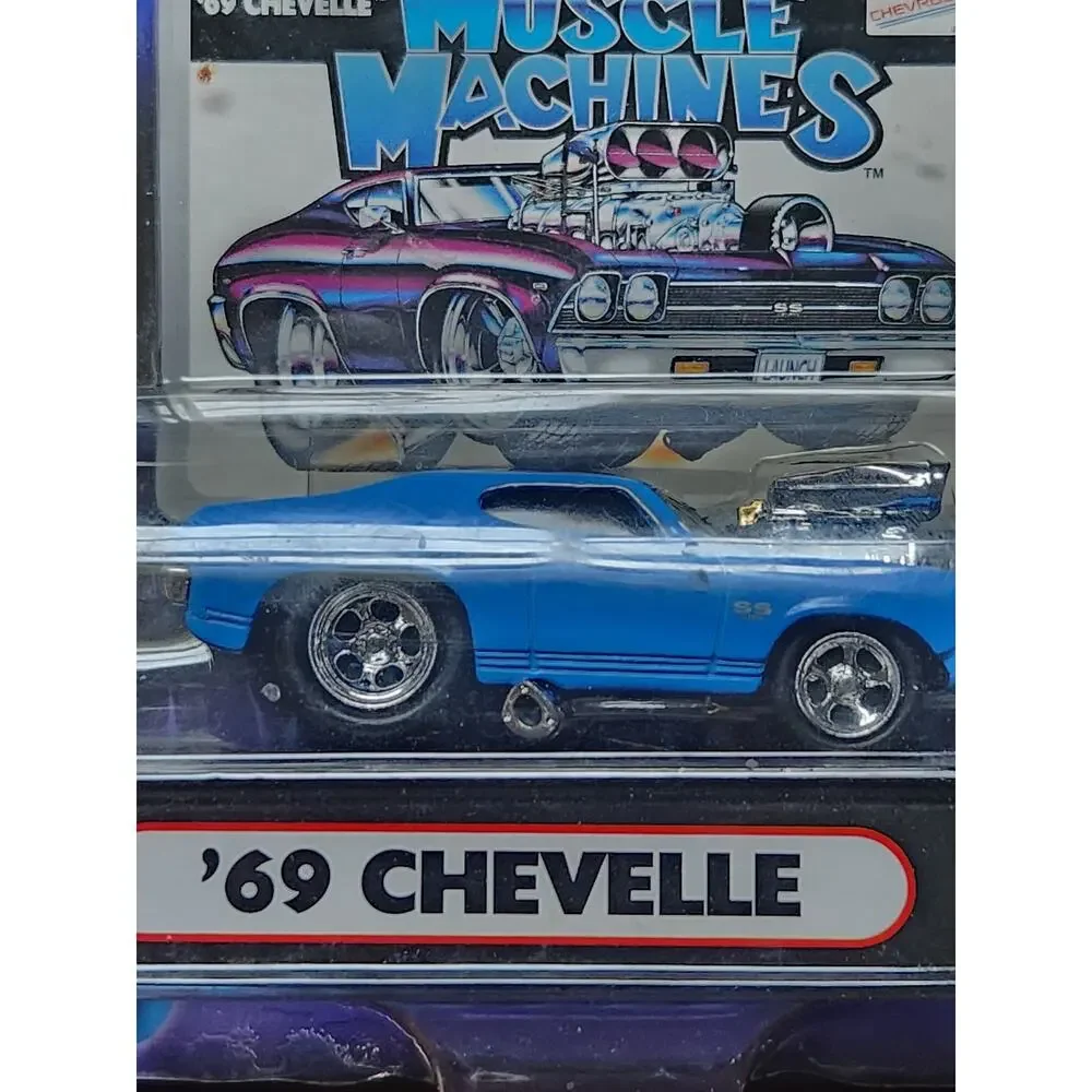 Muscle Machines 69 Chevelle Blue 1:64 Diecast Car Collectible